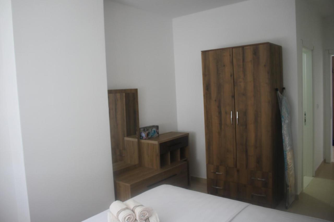 Everest Apartments Shëngjin Extérieur photo