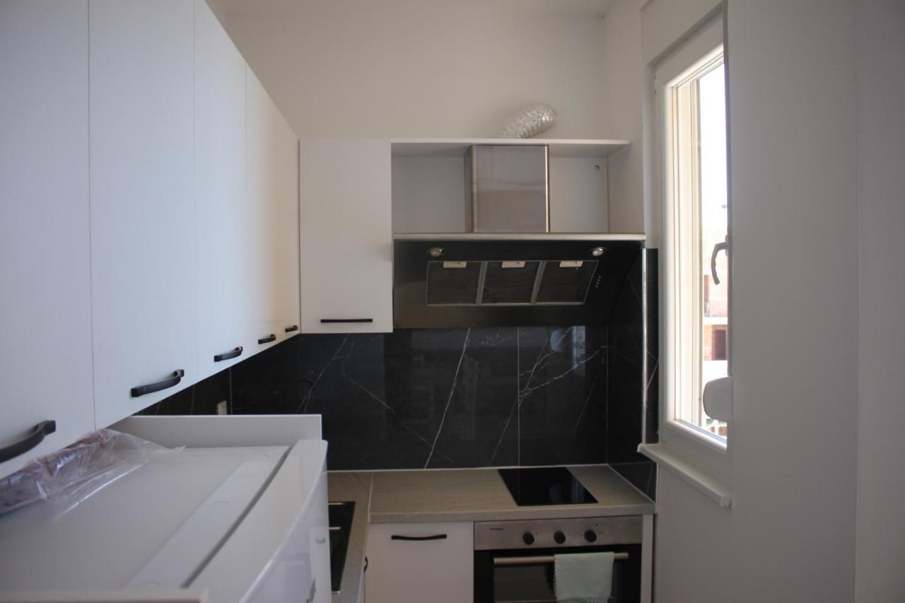 Everest Apartments Shëngjin Extérieur photo