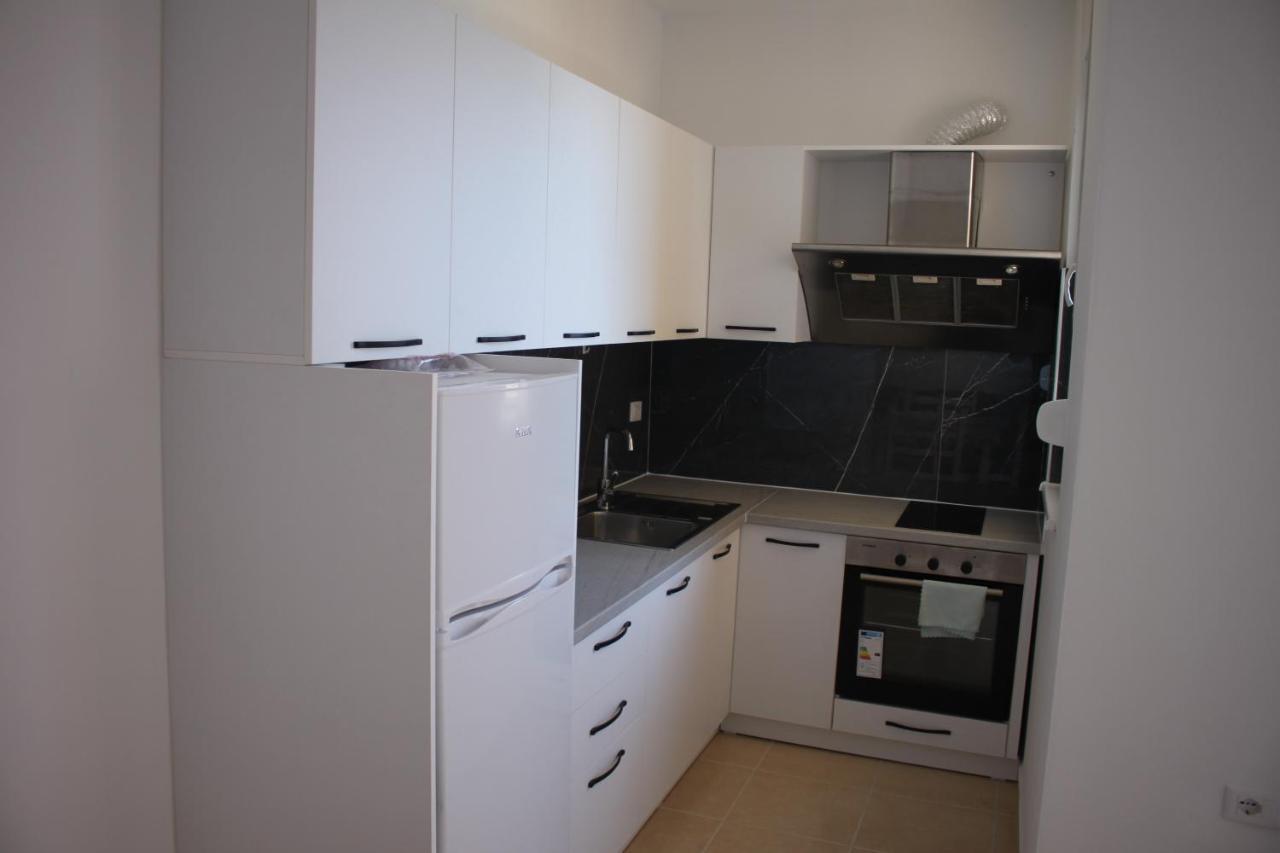 Everest Apartments Shëngjin Extérieur photo